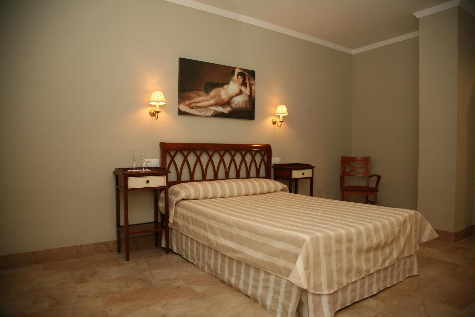 Hotel Torre del Oro La Rinconada Esterno foto